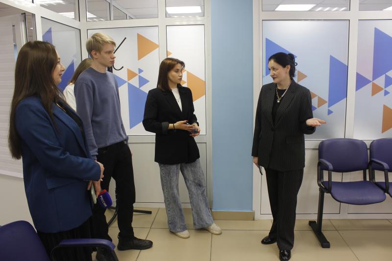  В КАДРОВОМ ЦЕНТРЕ ОТМЕТИЛИ ДЕНЬ РОССИЙСКОЙ ПЕЧАТИ